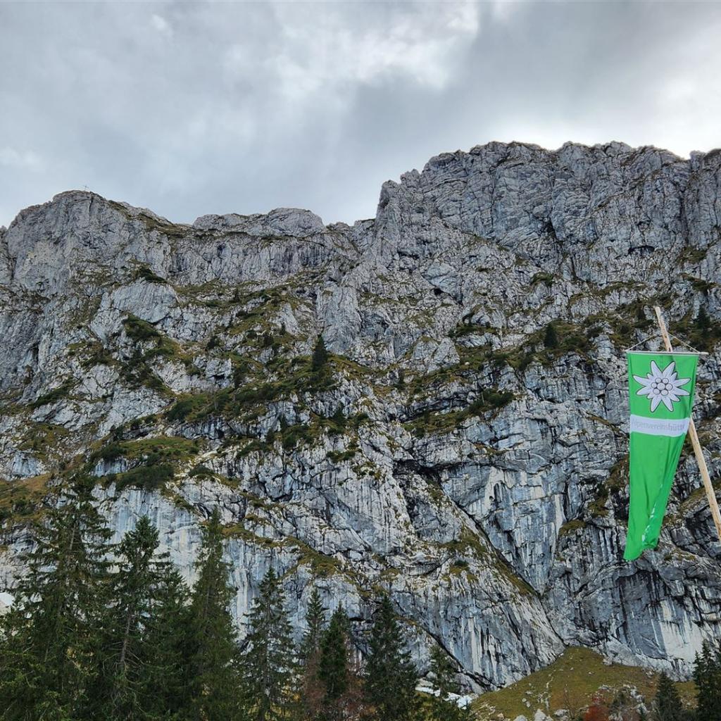 Die Benediktenwand von der Tutzinger Hütte