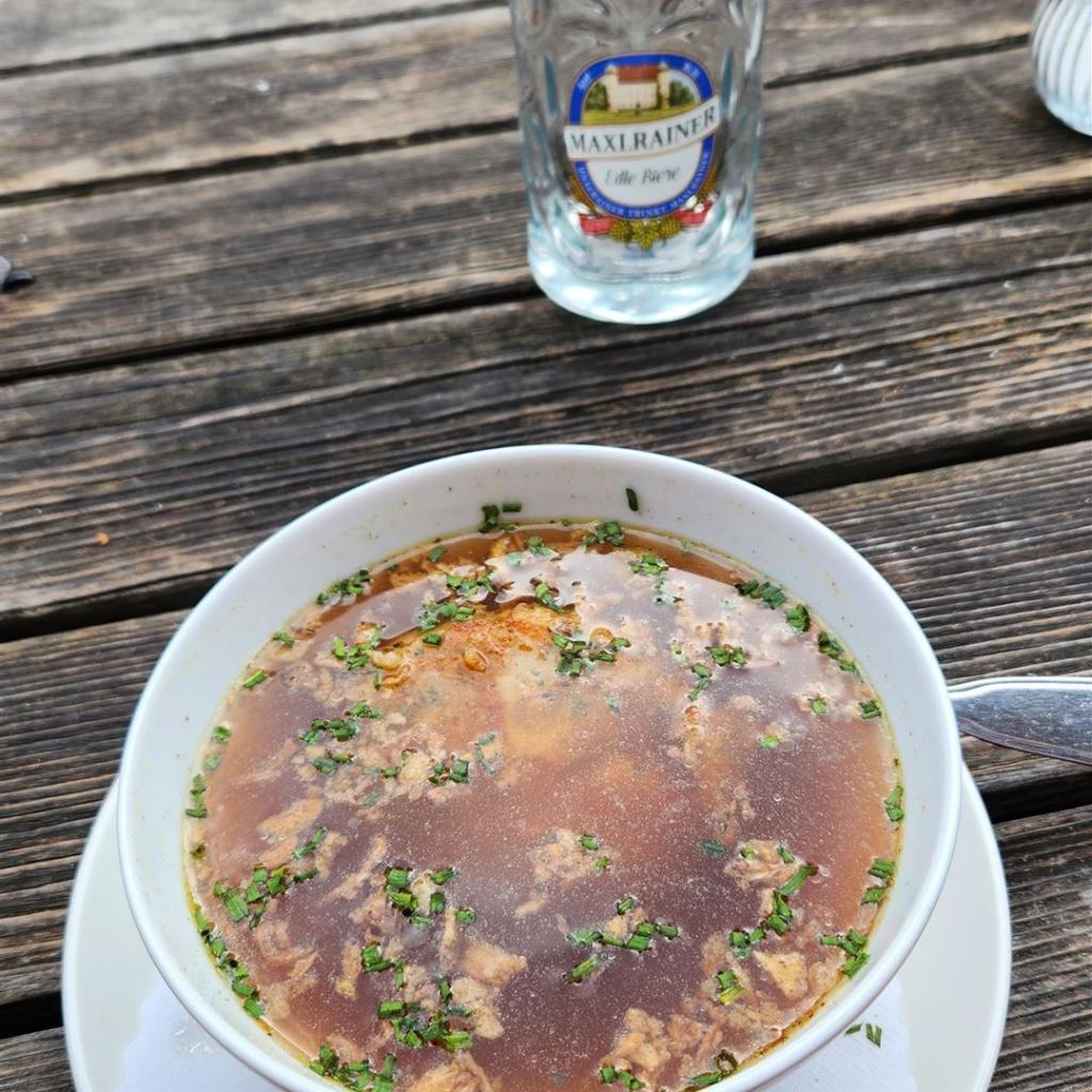 Kaspressknödelsuppe