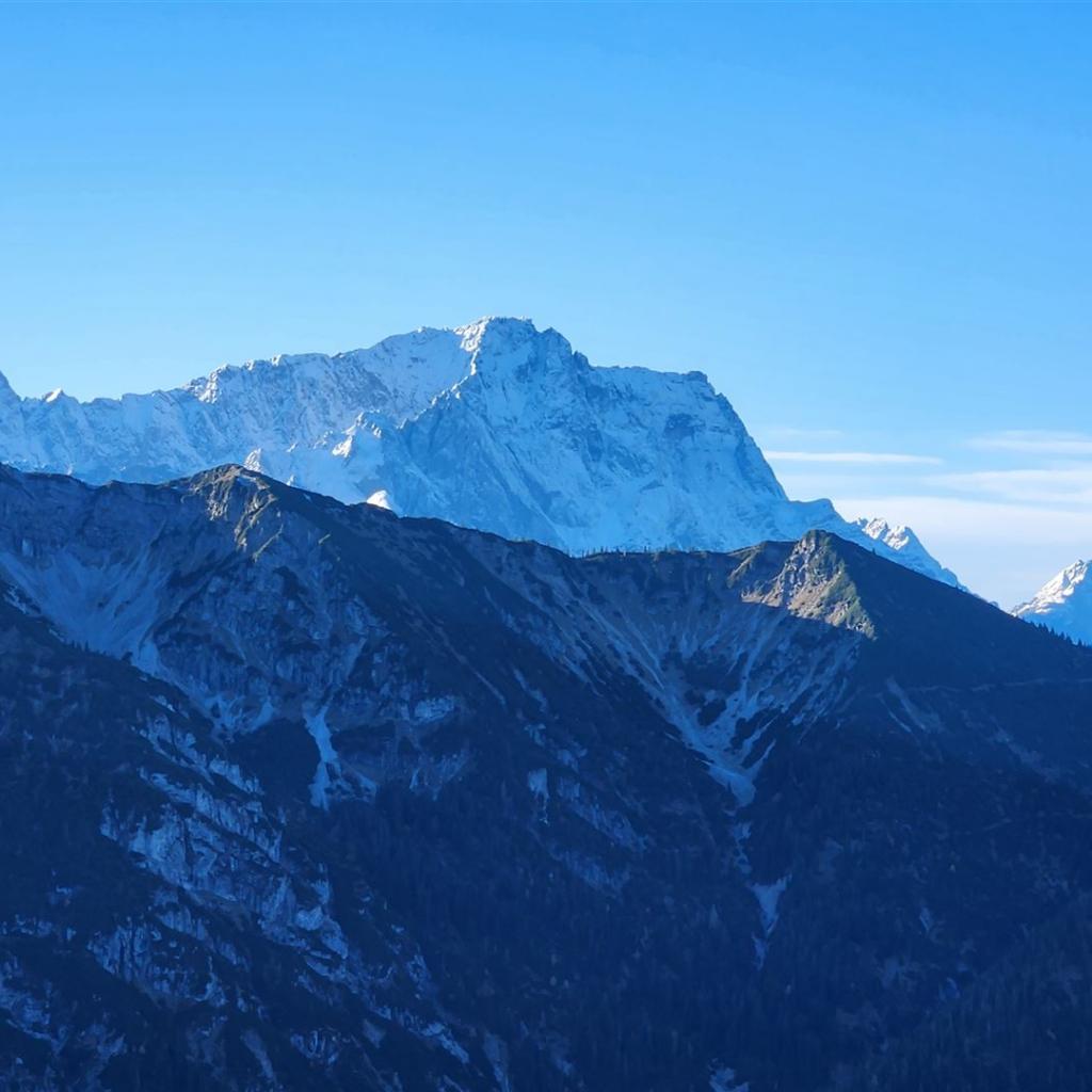 Blick vom Brünstlkopf auf die Zugspitze
