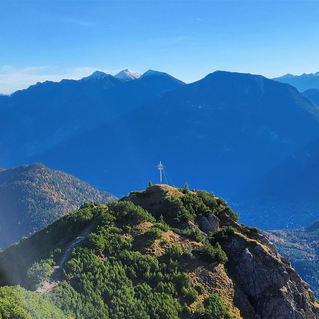 Blick zurück zum Brünstlkreuz
