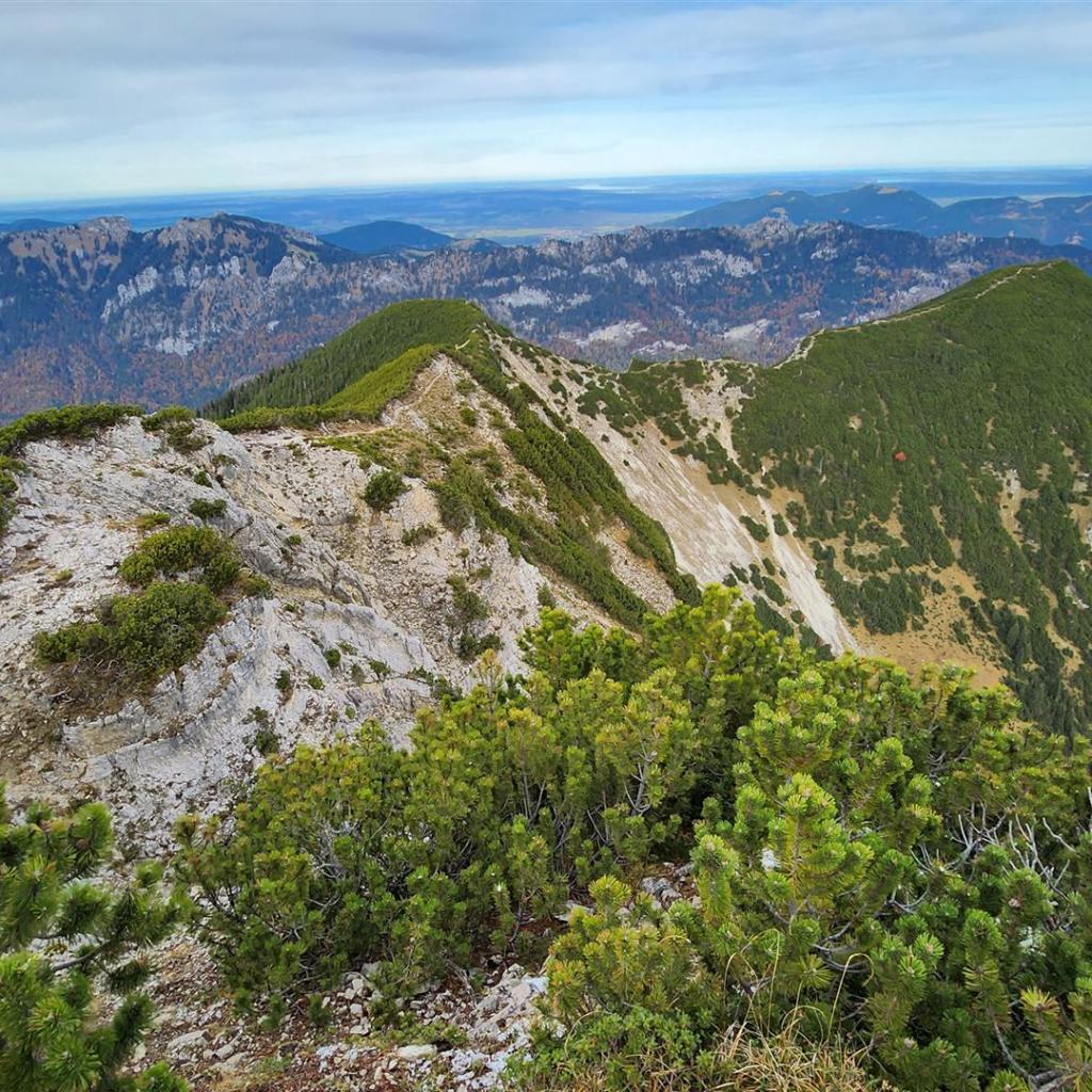 Kein offizieller Weg über den Grat nach Graswang