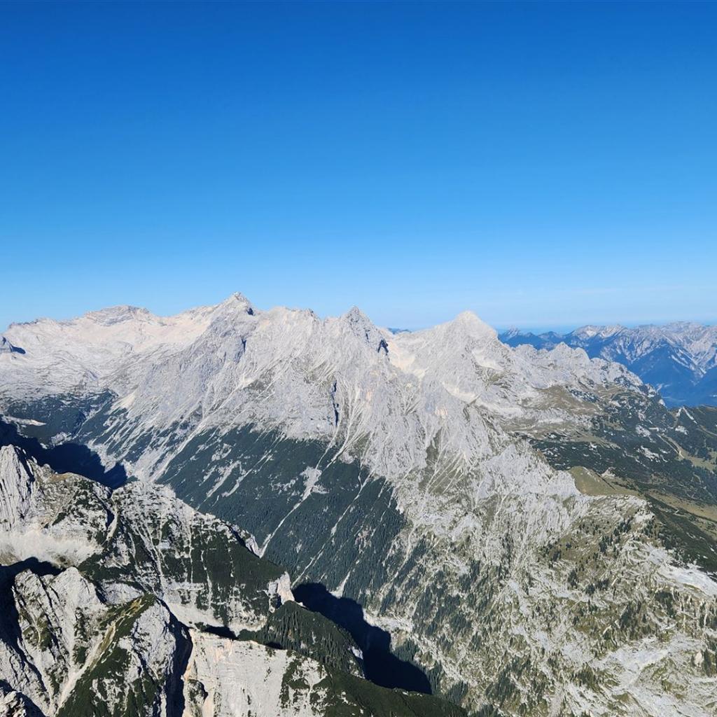 Blick zum Reintal und zur Zugspitze