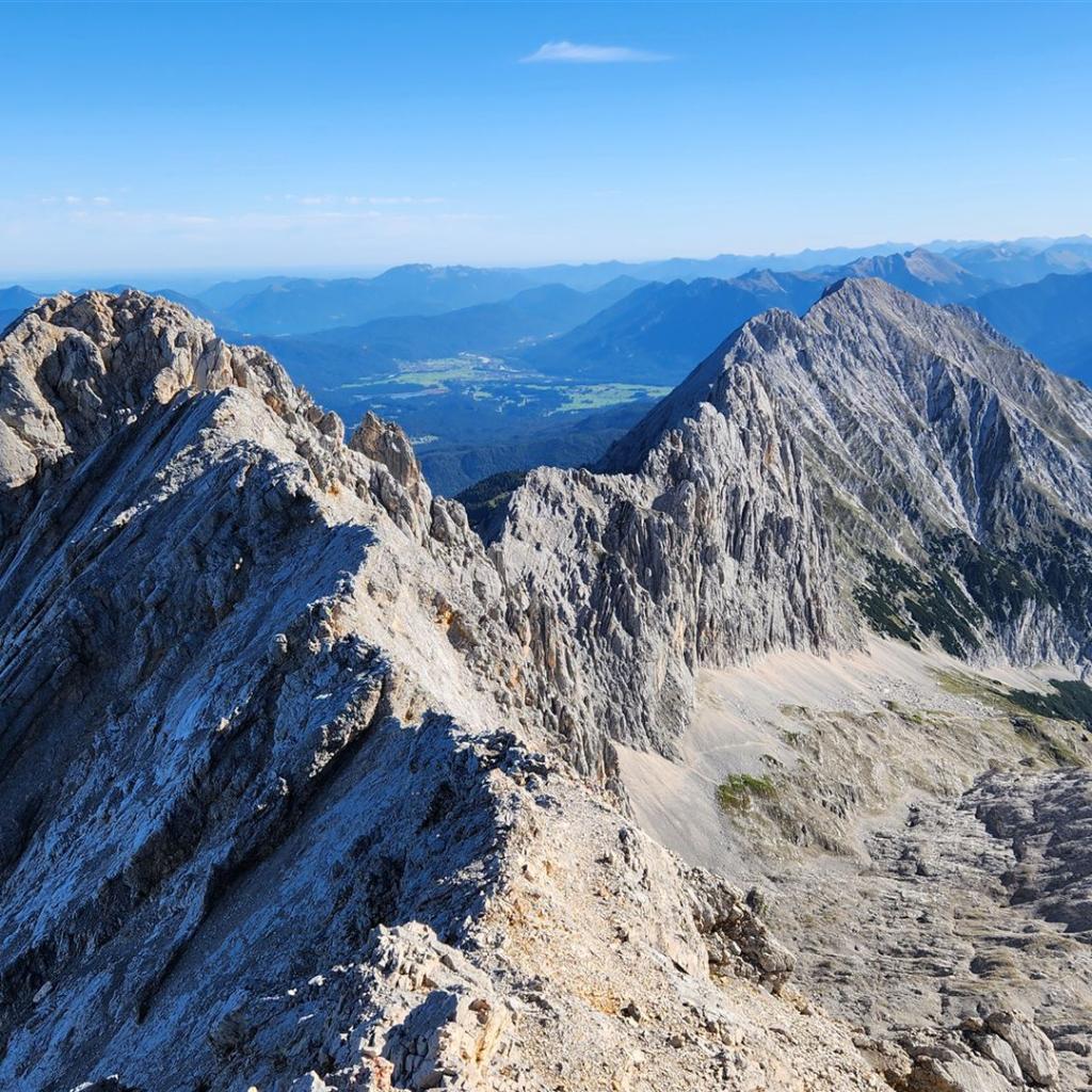 Der Grat zur Nordöstlichen Dreitorspitze