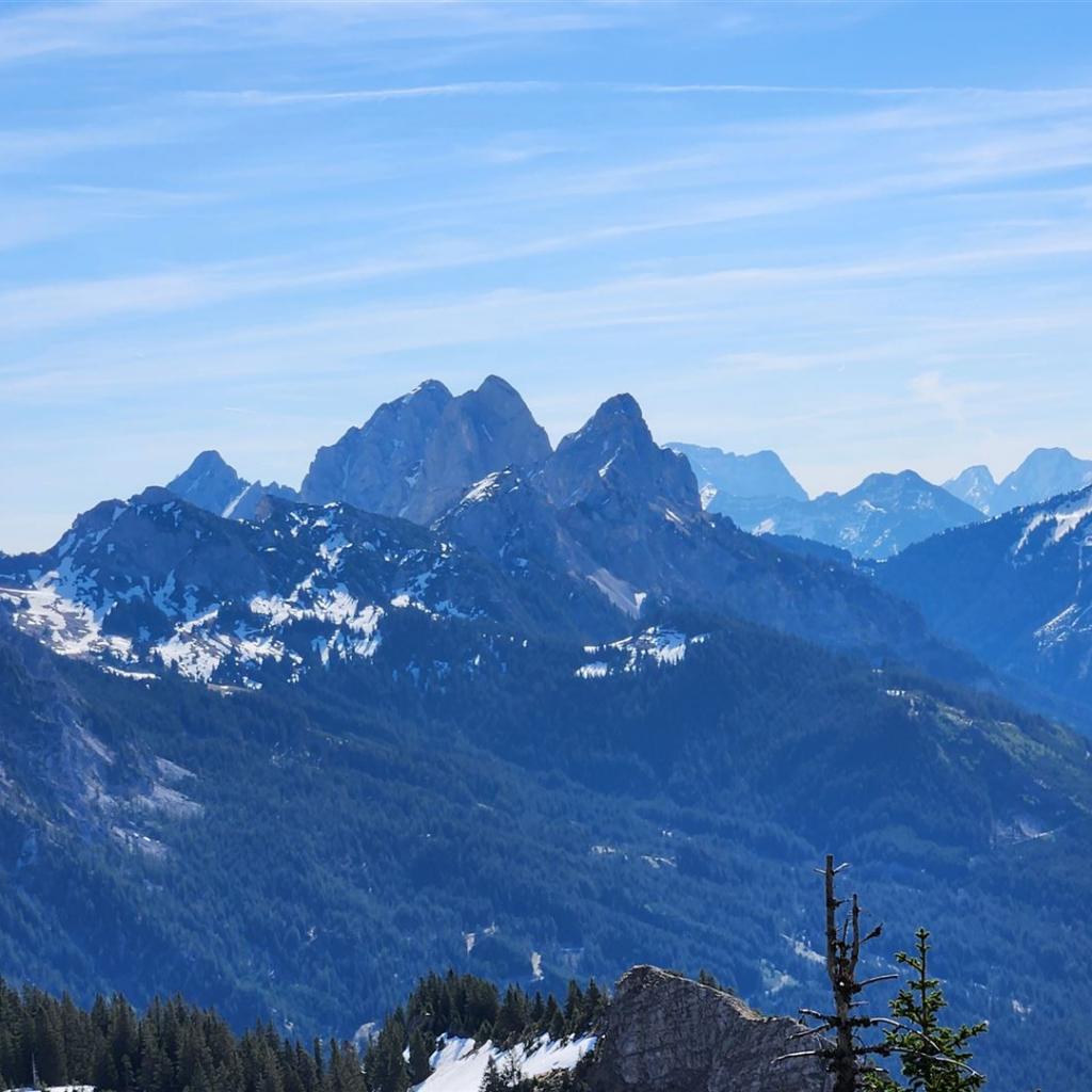 Die Kellenspitze im Osten des Tannheimer Tals