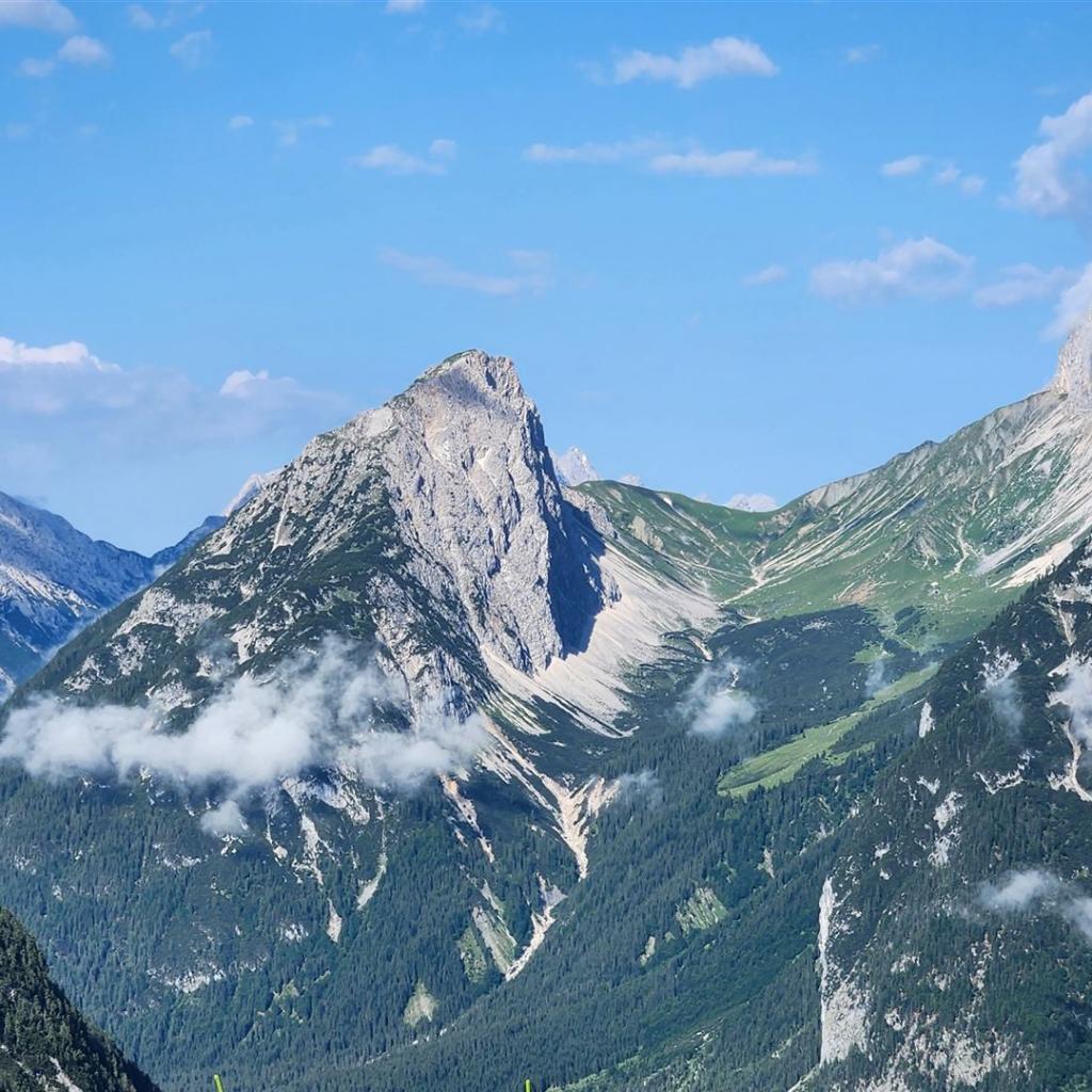 Die Gehrenspitze vom Westen aus gesehen