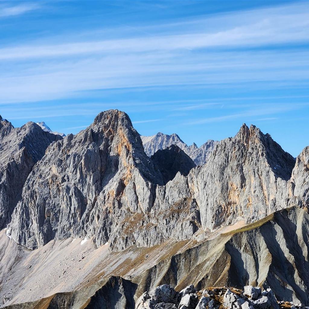 Die Zugspitze spitzt heraus