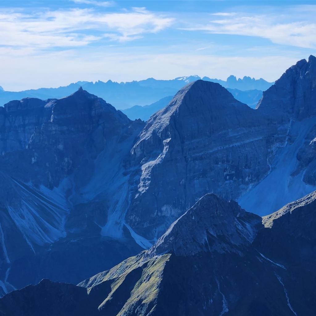 Die Dolomiten hinter den Tribulaunen