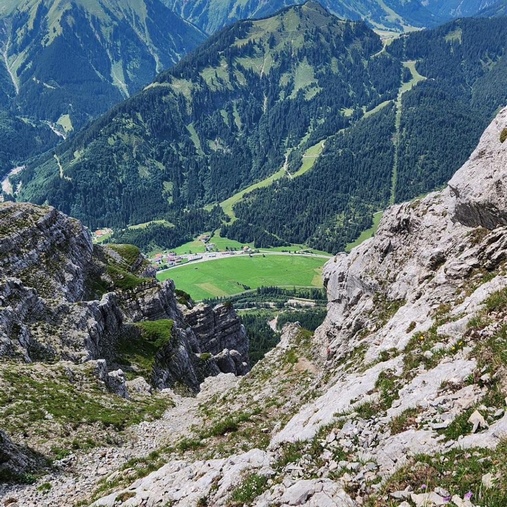 Tiefblick auf das Geschaffte
