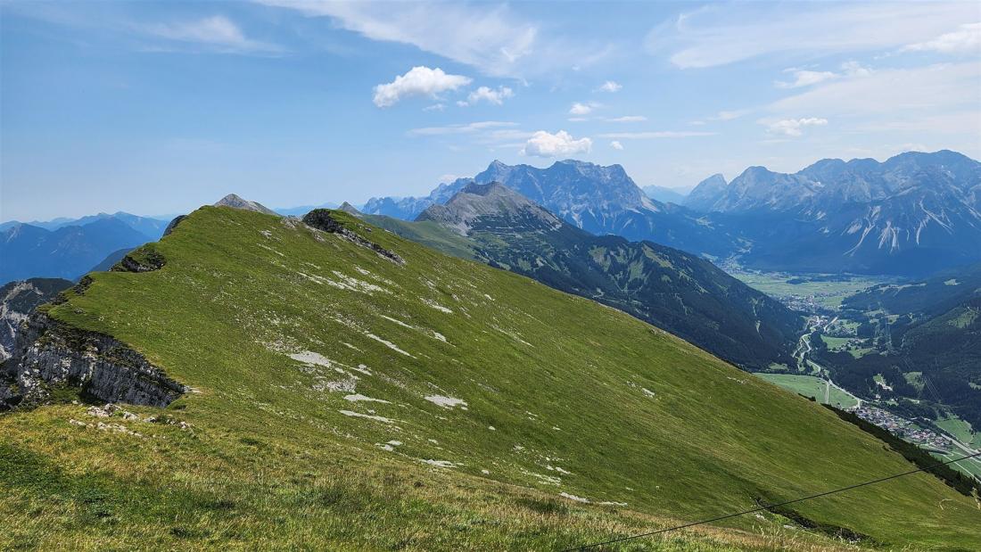 Blick über den Daniel zur Zugspitze