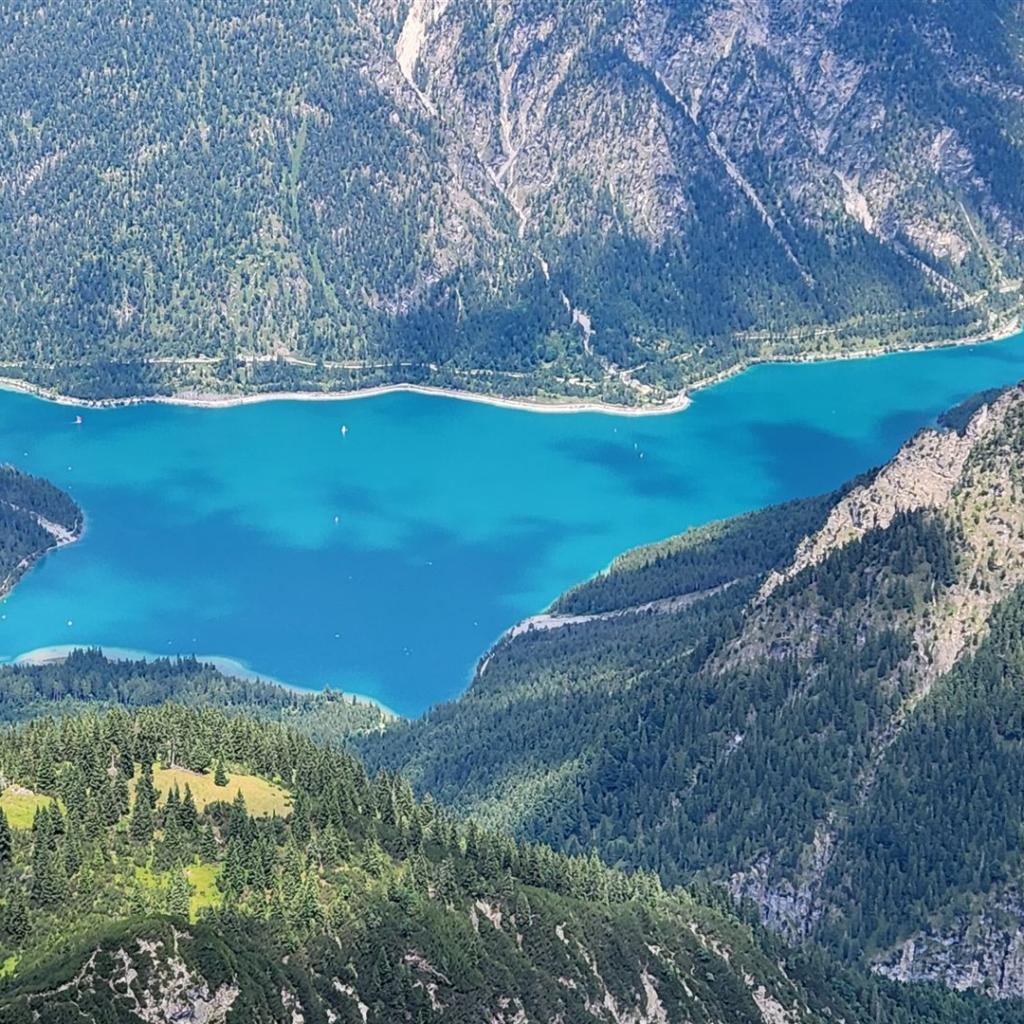 Tiefblick auf den Plansee