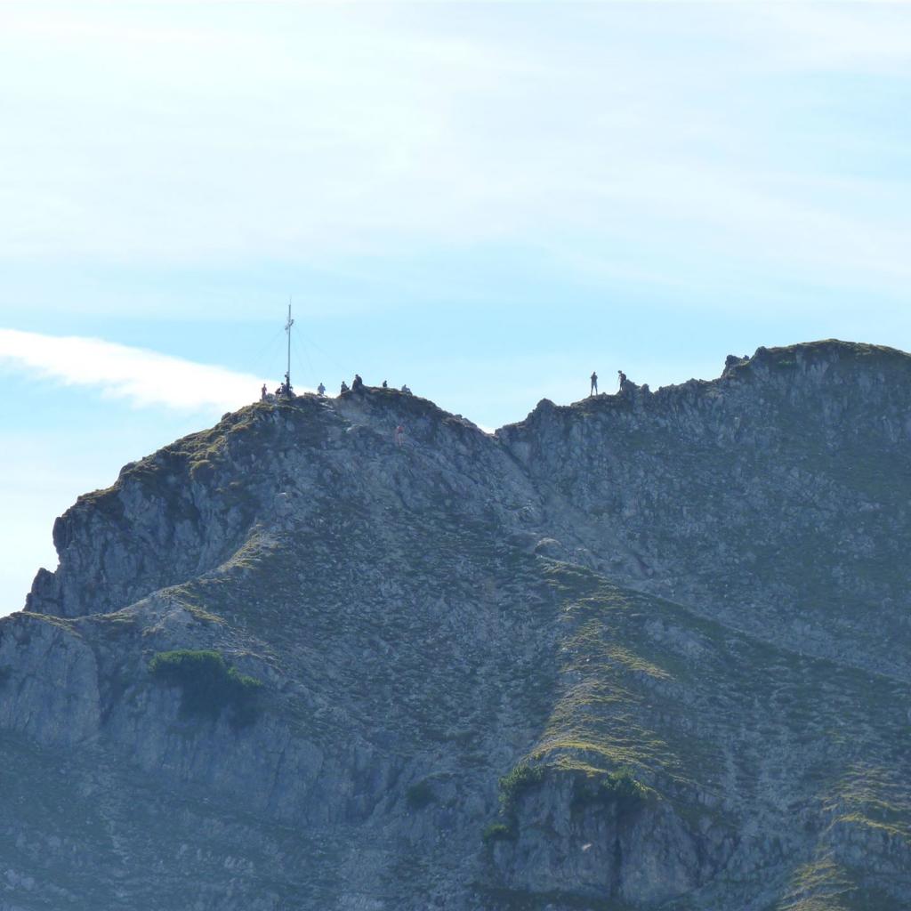 Das Gipfelkreuz im Blickfeld