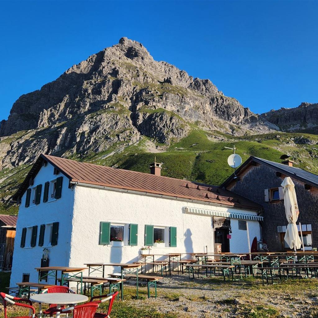 Widdersteinhütte mit Widderstein