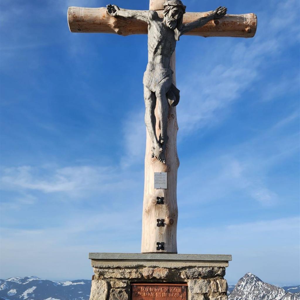 Am Neunerköpfle Kreuz