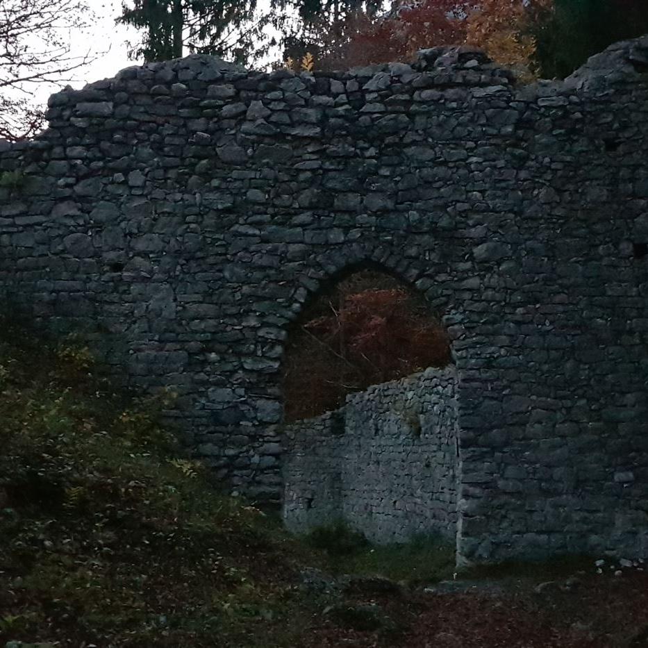 Die Burgruine Werdenfels