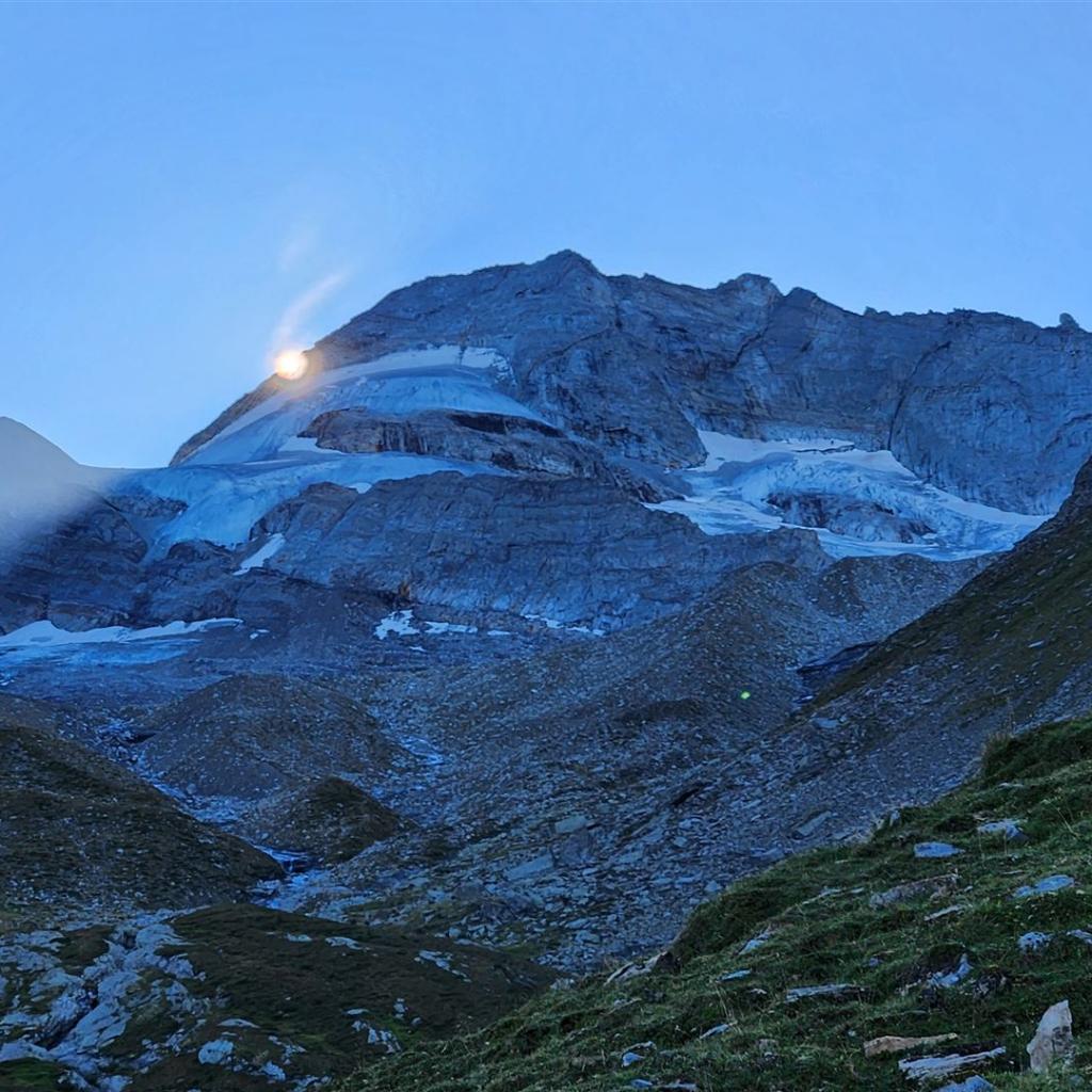 Sonnenaufgang am Olperer