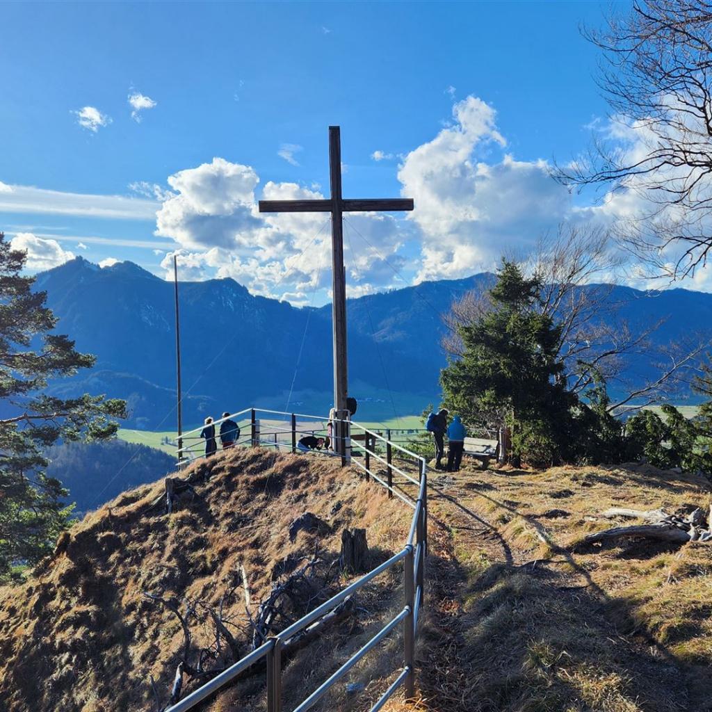 Zurück am Heldenkreuz
