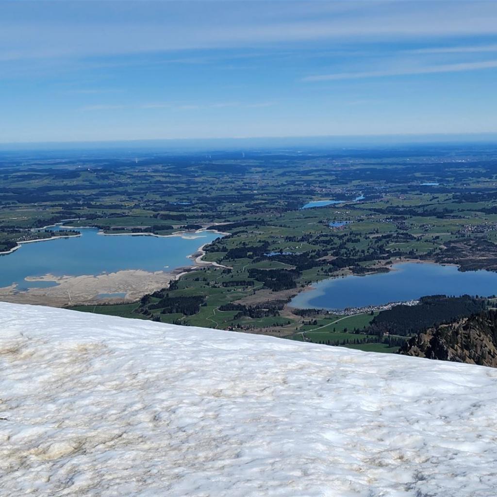 Tiefblick auf Forggensee und Bannwaldsee