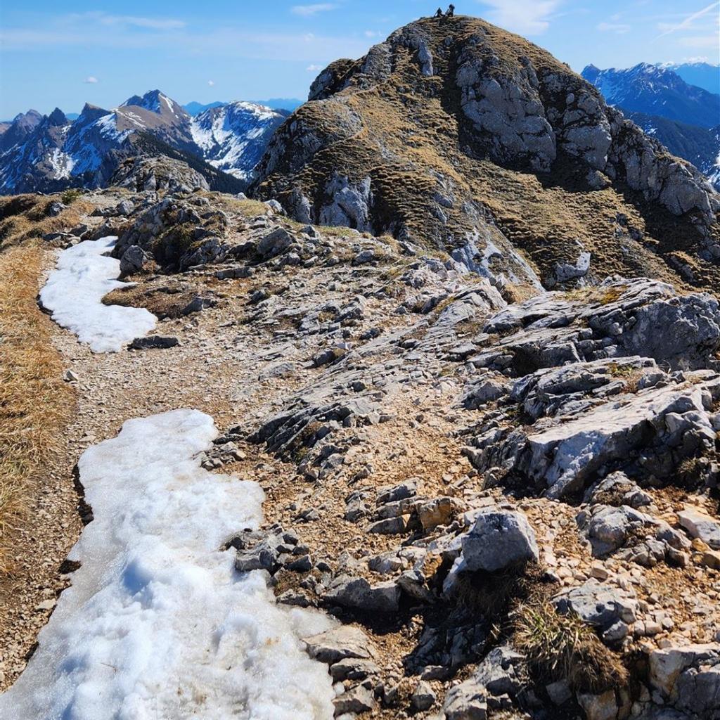 Blick hinüber zum höchsten Punkt des Säulings