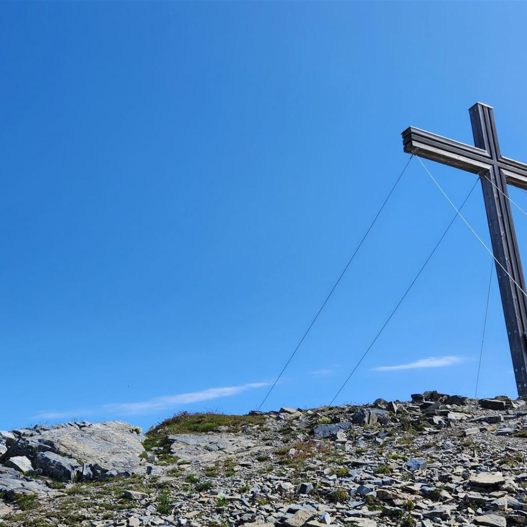 Das Gipfelkreuz der Serles