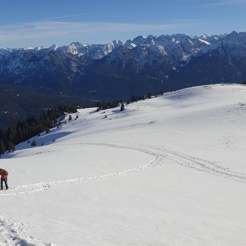 Blick nach Osten mit Karwendel