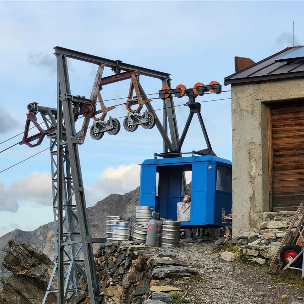 Die Materialseilbahn der Similaunhütte