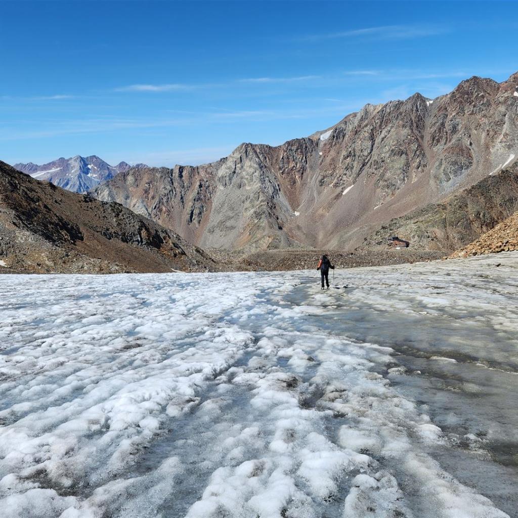 Abstieg über den Niederjoch-Ferner