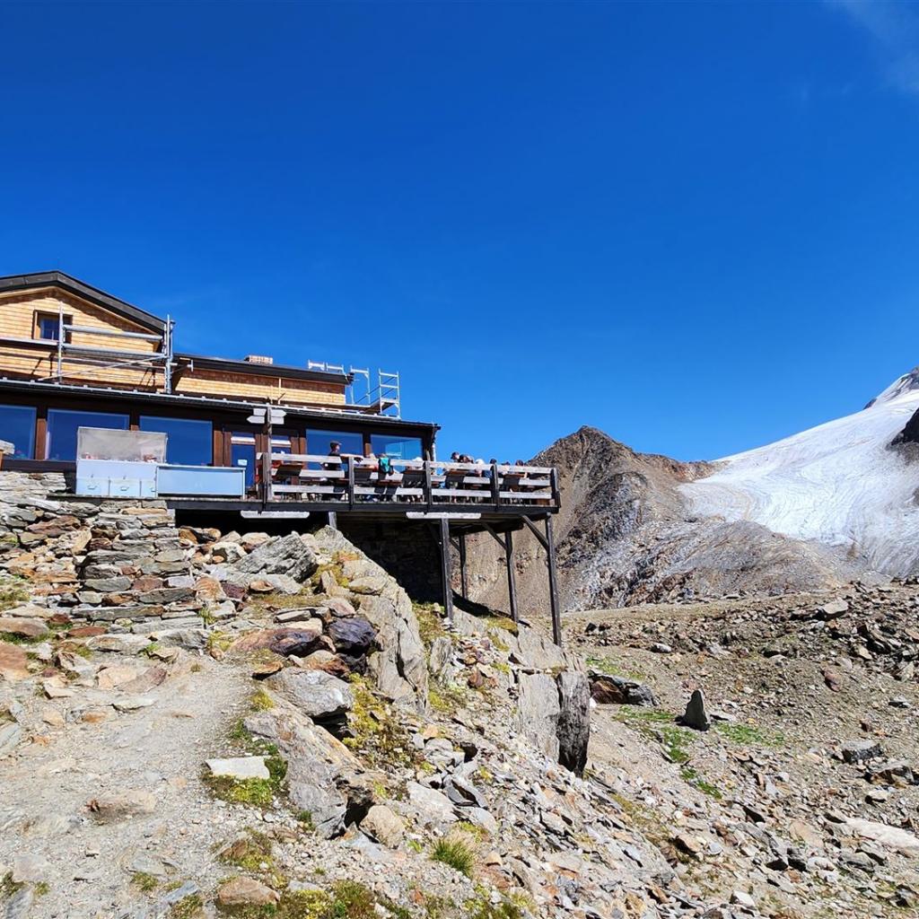 Blick zurück zur Similaunhütte