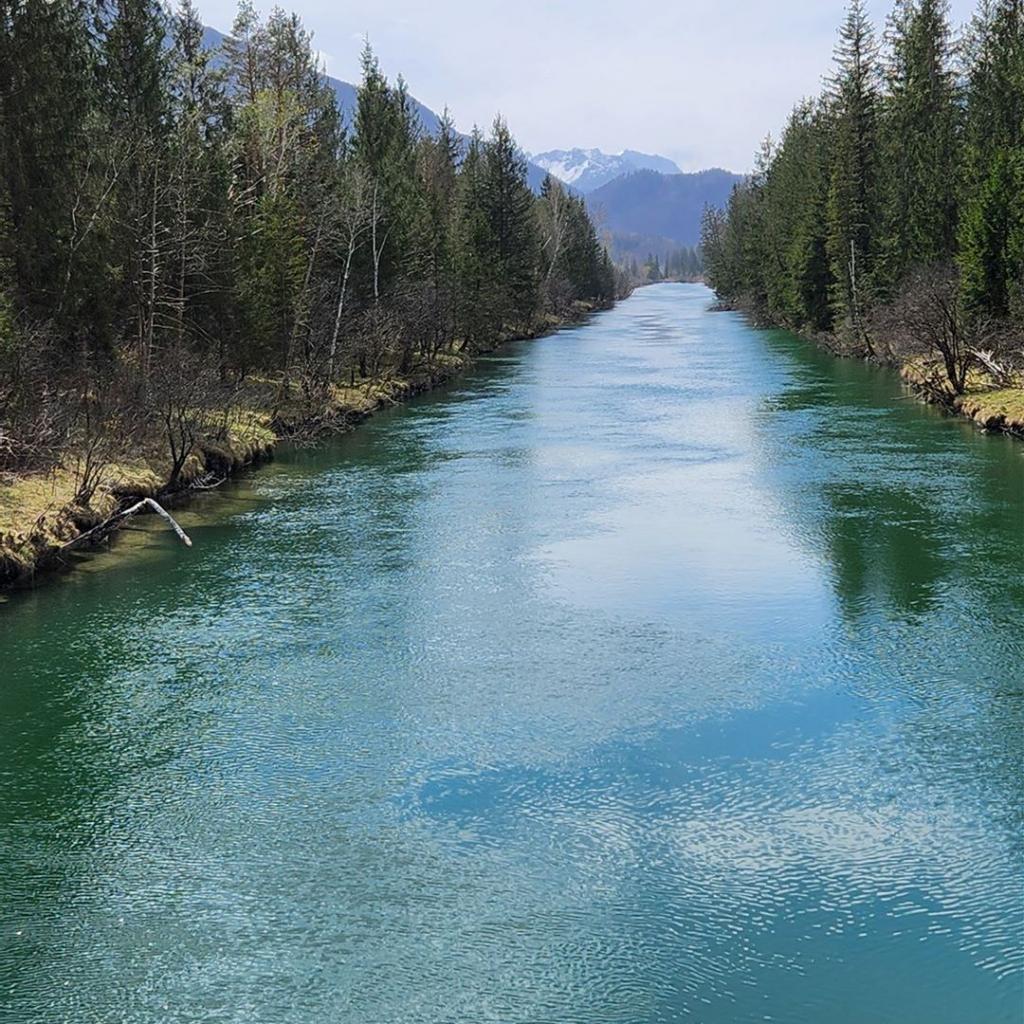 Brücke über die Loisach