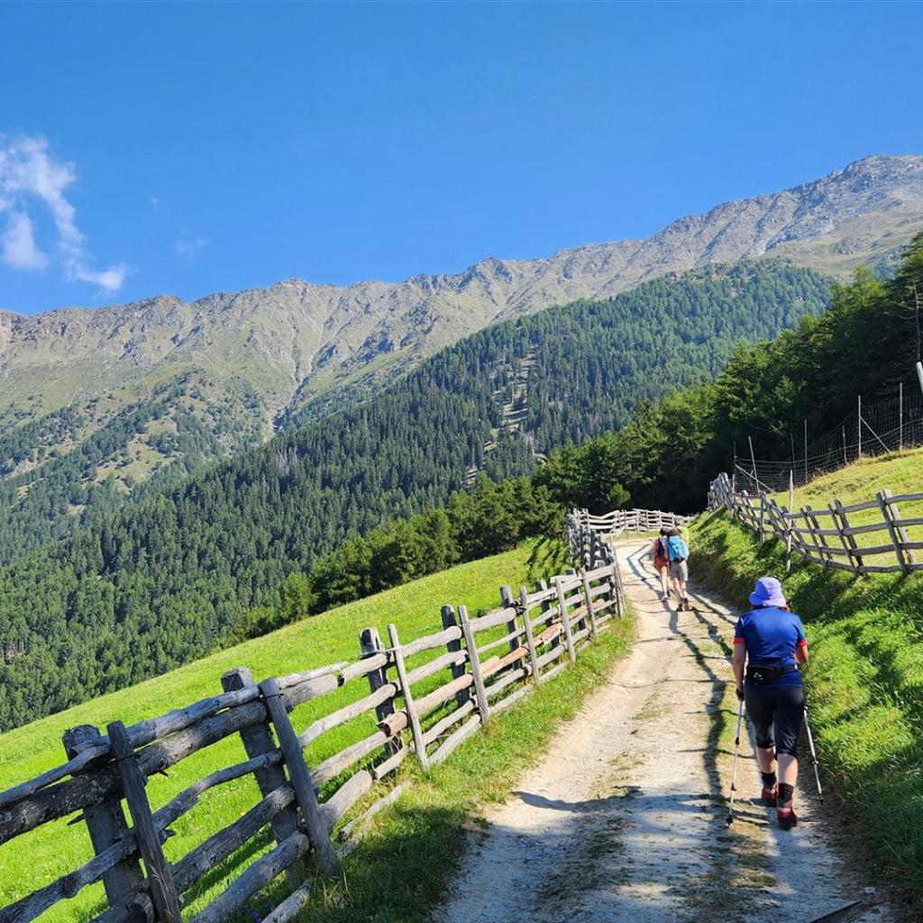 Die Vermoispitze ganz rechts schon im Blick