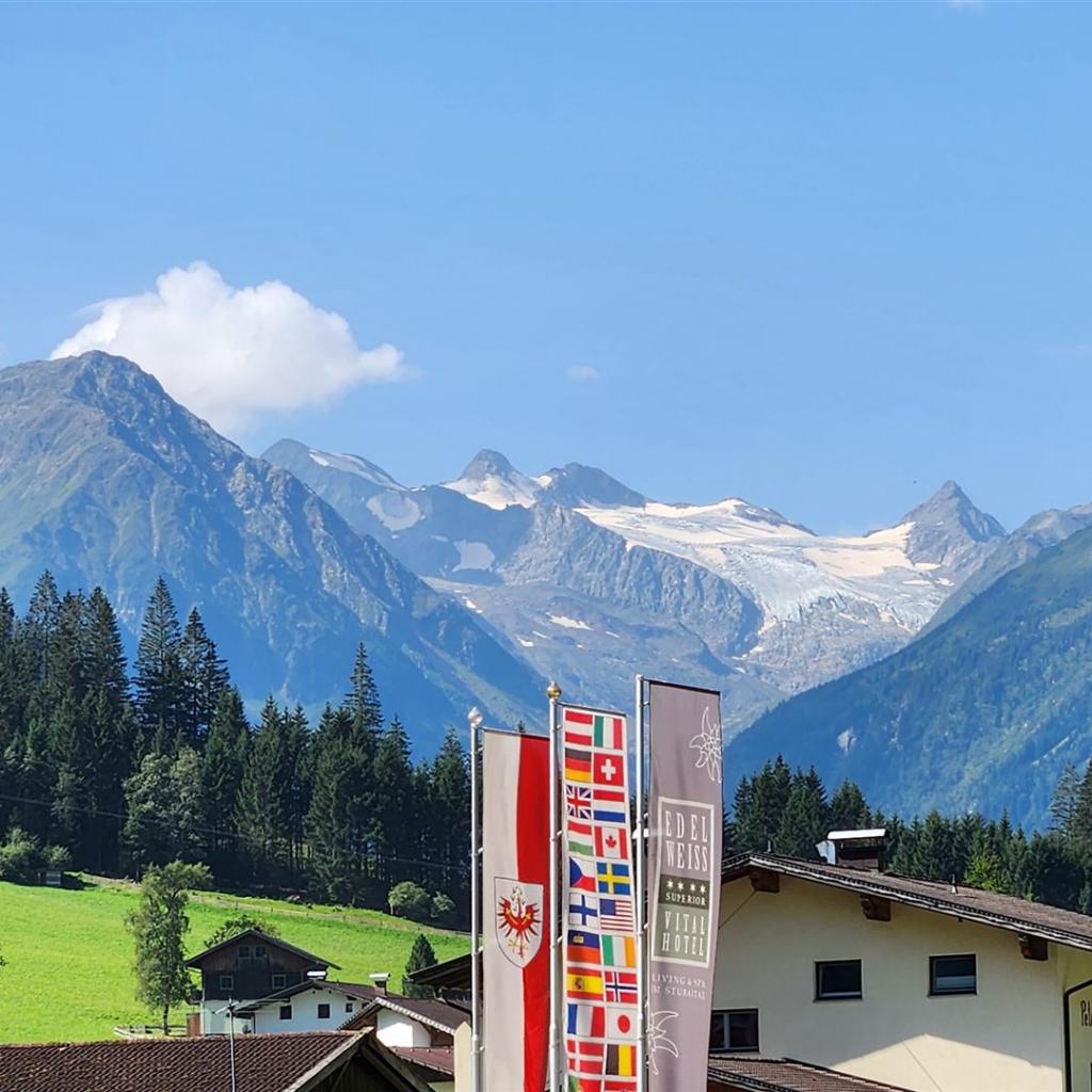 Wilder Pfaff, Zuckerhütl, Pfaffenkogel und Stubaier Gletscher bei der Anfahrt