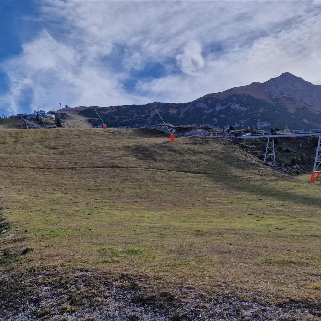 Anmarsch durchs Skigebiet Rosshütte