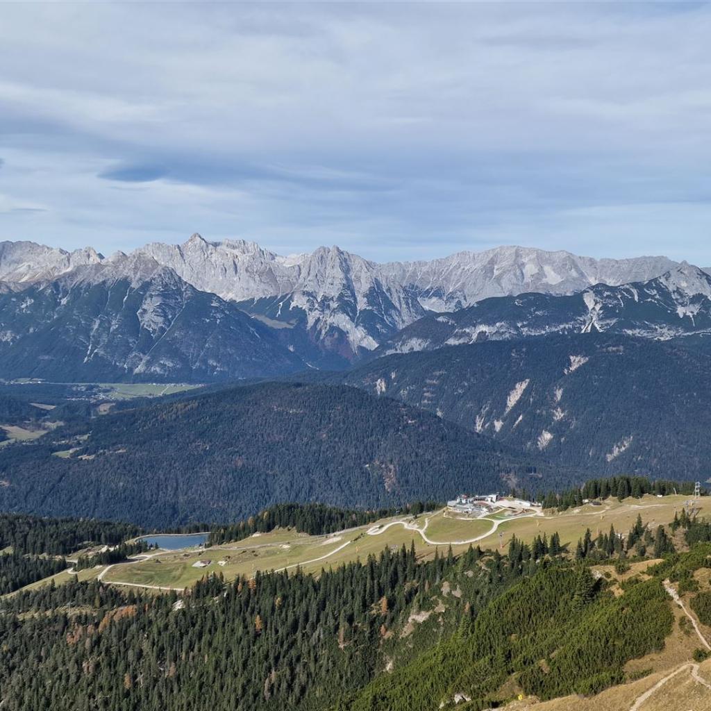 Blick zur Wettersteinwand