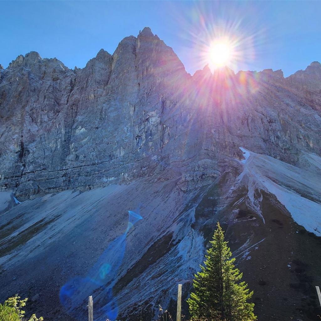 Die Laliderer Wände