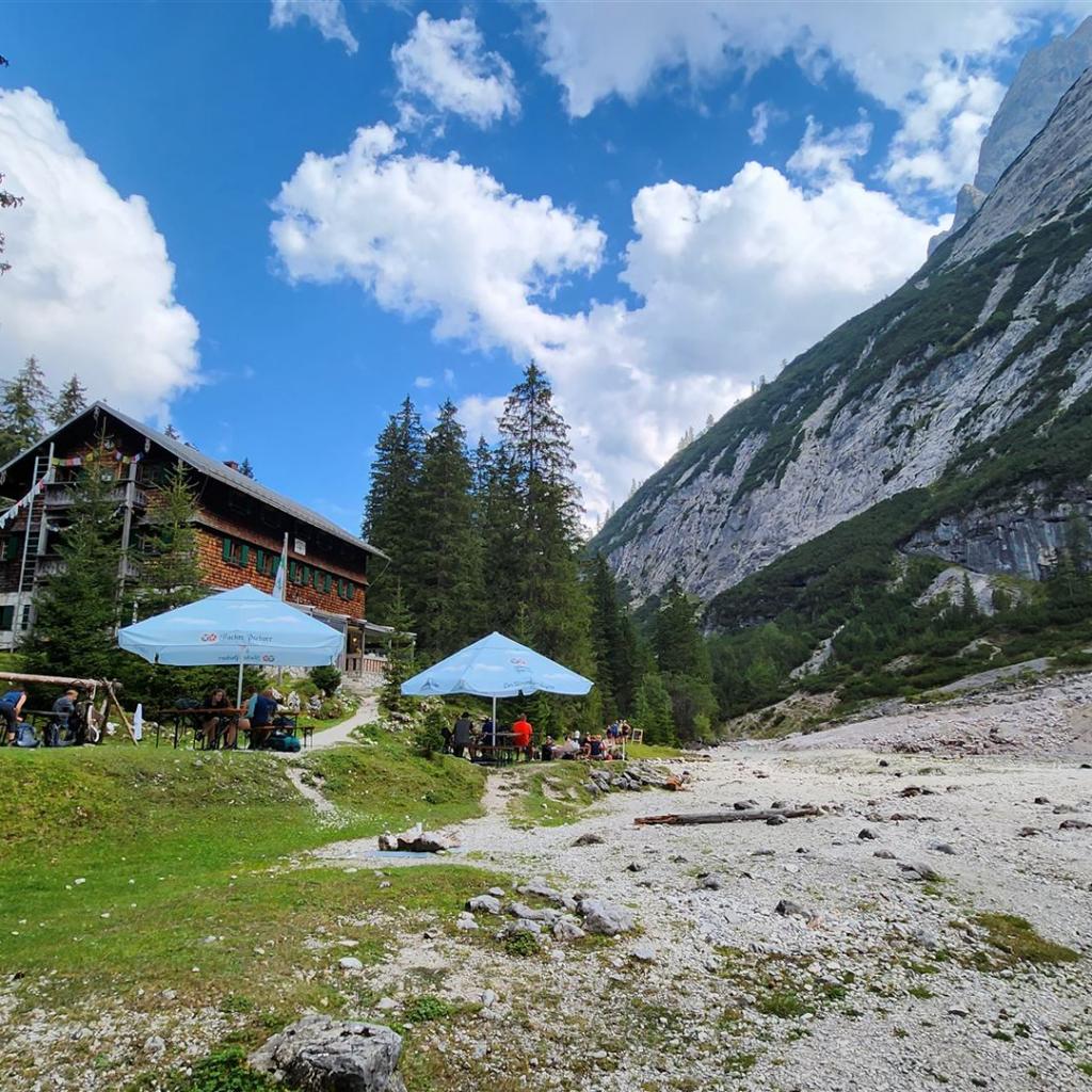 Die Reintalangerhütte