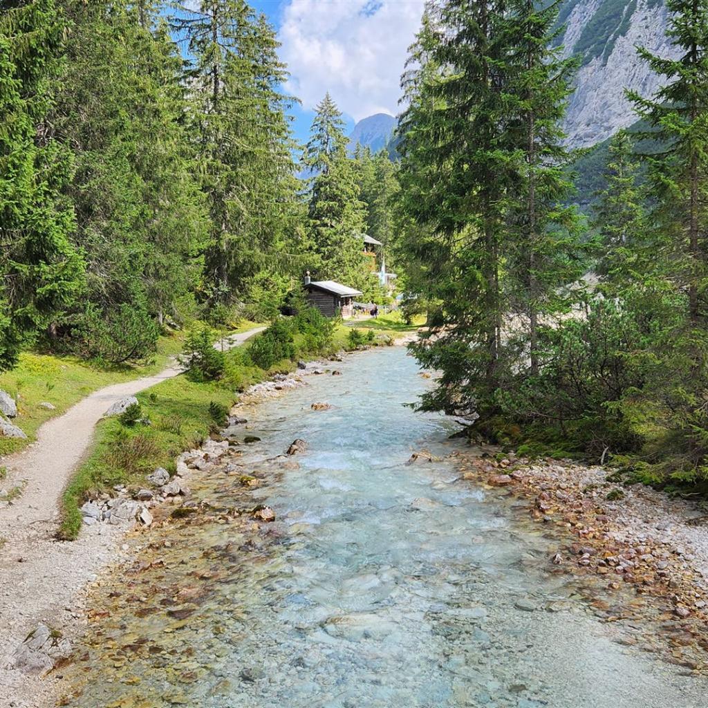 Wunderschöne grüne Partnach