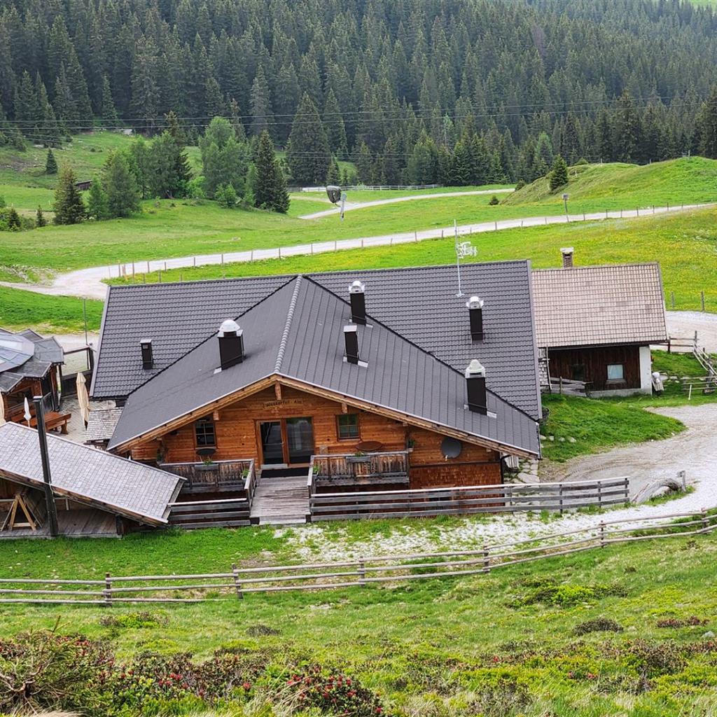 Blick zurück zur Wasserfaller Alm