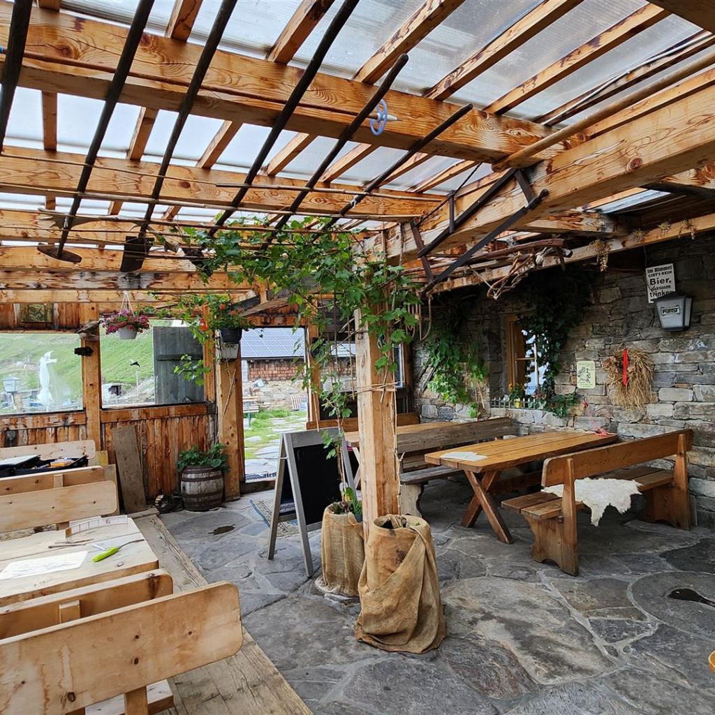 Die schöne Laube der Fleckner-Hütte