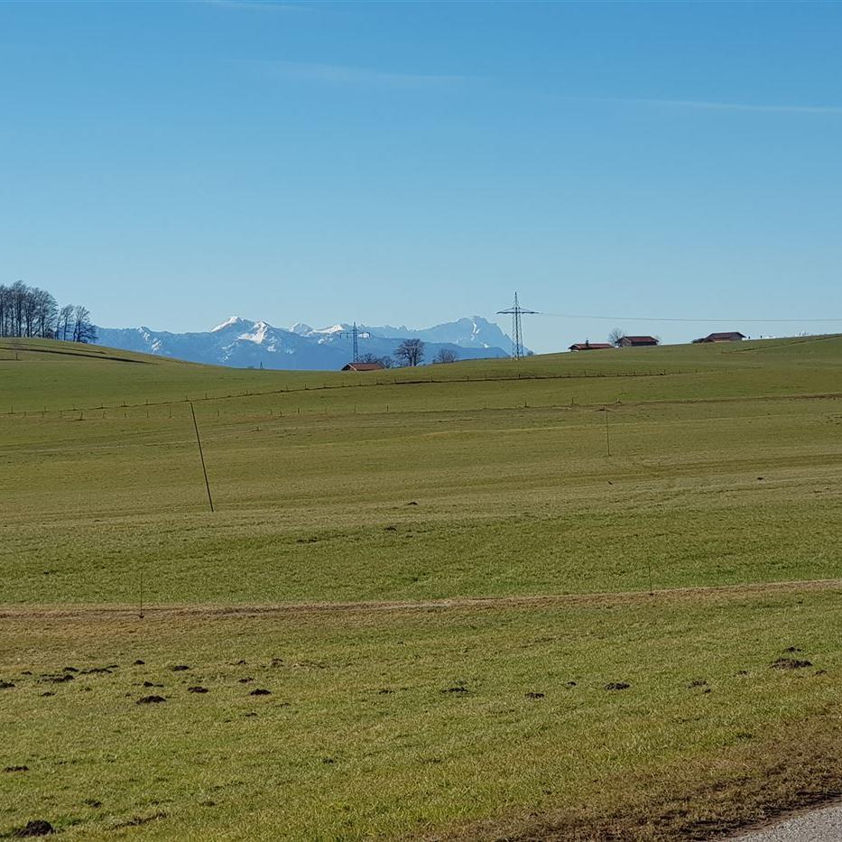 Blick zur Alpspitze und Zugspitze