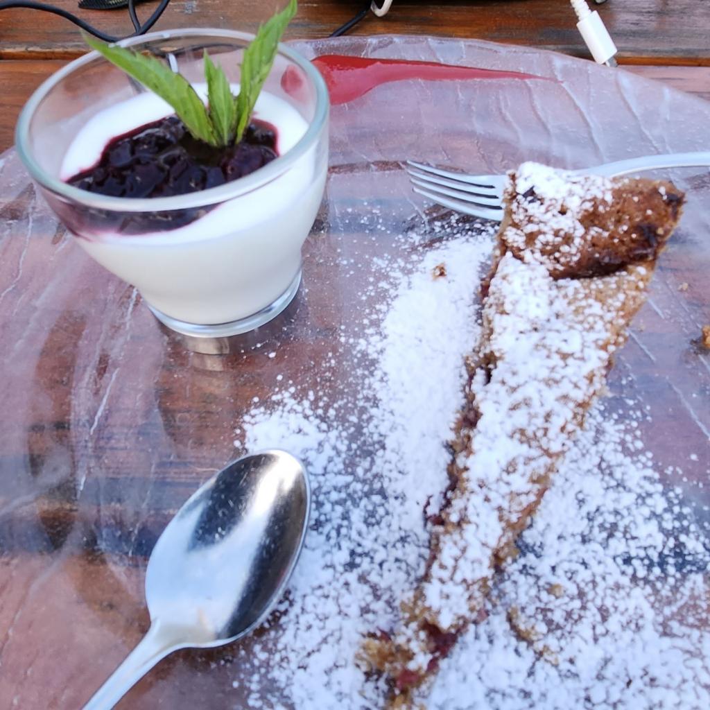 Desert auf der Gampen Alm