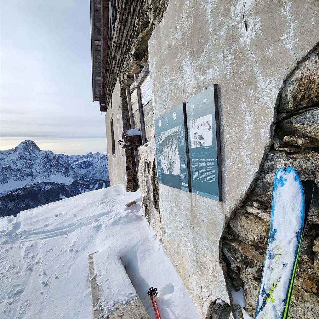 Im Windschatten des Gipfelhauses