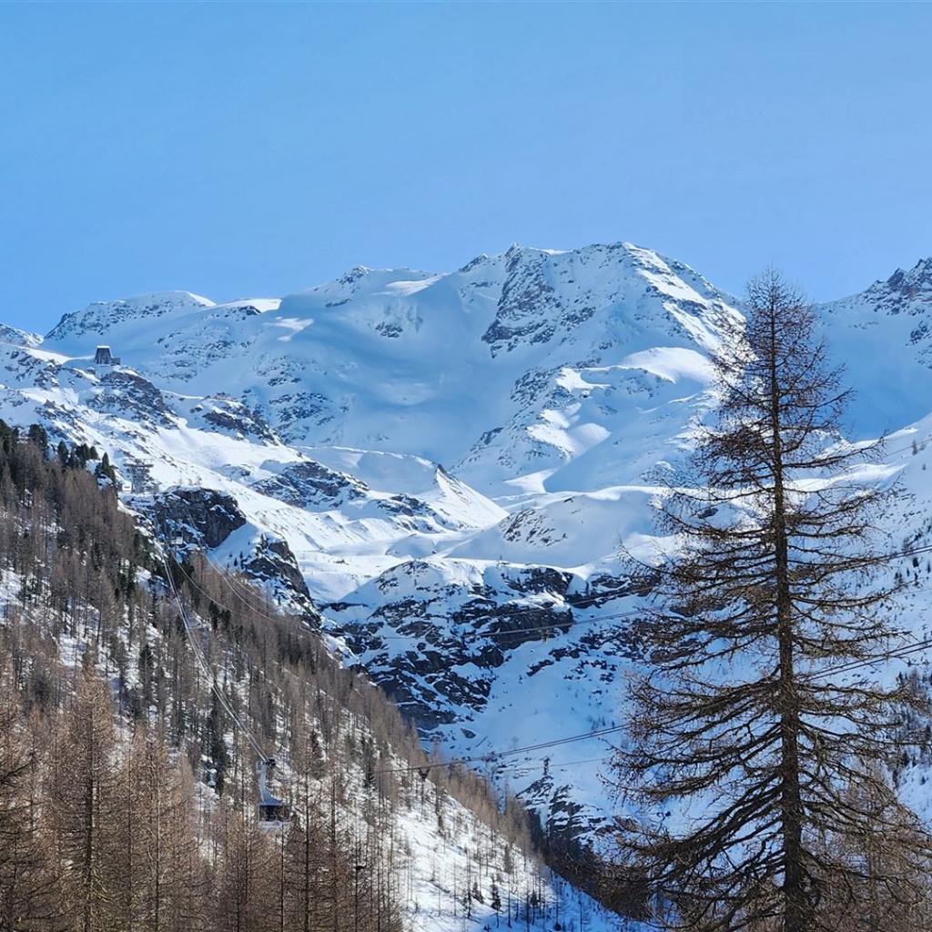 Die Suldenspitze hinter der Bergstation