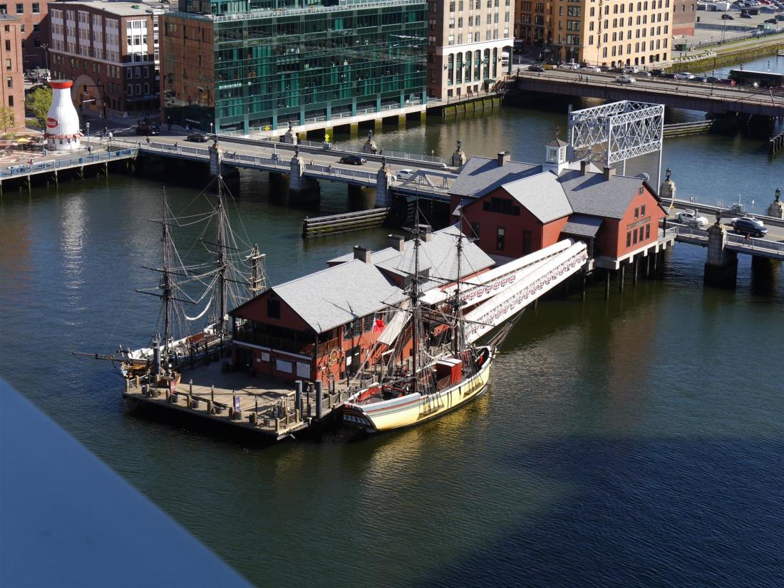 Blick auf das Boston Tea Party Museum