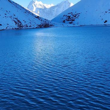 Gokyo Lake mit Kangtega, 6720 m, Kyashar 6769 m, Thamserku, 6623 m