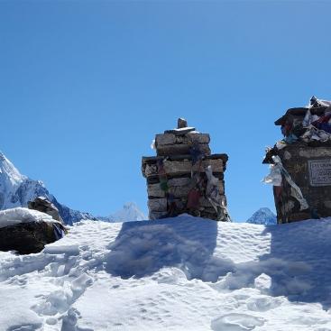 Thukla Memory Place mit Ama Dablam, 6814 m