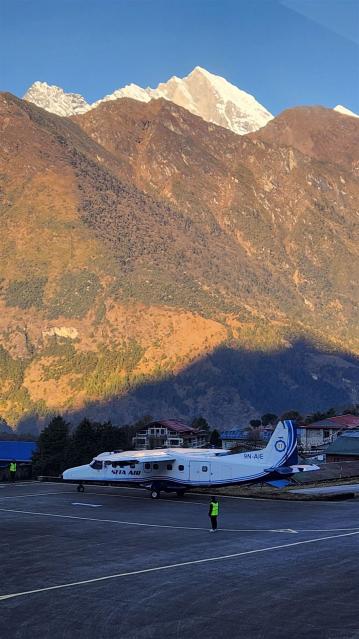 Lukla mit Karyolung
